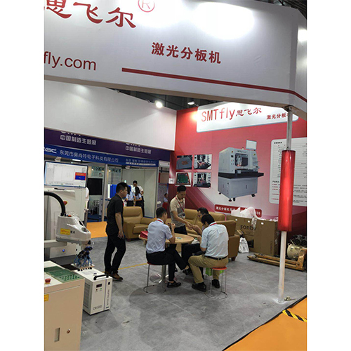 拼多多今晚上市，黃崢回應(yīng)爭議：老百姓退款了下次可能還來